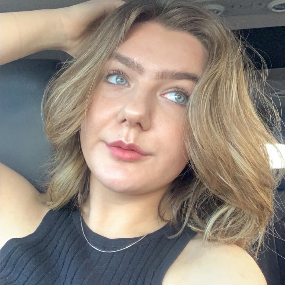 Meet your Posher, Maddie